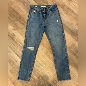 Levi’s “wedgie” denim jeans 👖